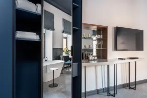 Zalkind Hotel Rooms&Kitchen - Image 2