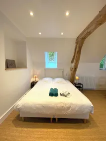 Le Pressoir du Château de Neuville - Piscine chauffée - Jeux - Forêt - Image 4