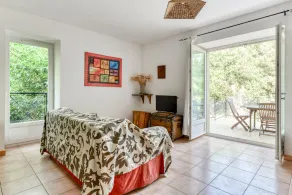 Charming gite, heated pool, in a winegrowing estate 30 minutes from the sea. - Image 5