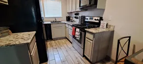 Hidden Gem Town House - Image 5