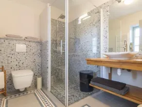 Renovated Master House, Quiet Countryside, Modern Comforts, Near Beaches and Nantes Attractions - Image 3