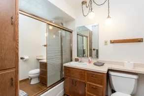 4BD House, Your Central Suburban Oasis, City Lights, Quiet Nights - Image 2