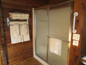 Tømmerhytte på 6 smukke hektar. - Image 3