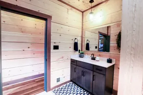 Secluded Mountain Cabin with Spectacular Views- Hiker's Dream - Image 4