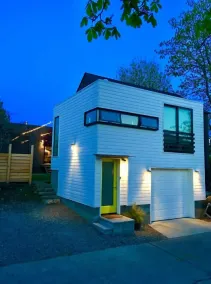 Bright Madison Valley Guest House - Image 5