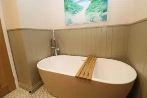 THE POOP DECK, pet friendly, country holiday cottage in Coverack - Image 4