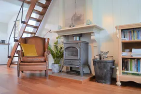La maison individuelle en terp au milieu de notre village dans un endroit calme - Image 2