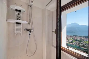 Vacation Apartment in Beautiful Vineyard 'Crotto Palma' with Lake View & Wi-Fi - Image 4