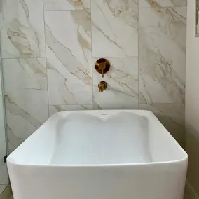 Private Heated Pool and Hottub , Pet Friendly, New Golf Cart , Close to shopping - Image 4
