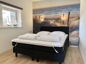 Lovely holiday home with spacious garden. - Image 3