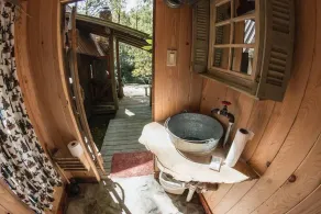 Glamping Barn - Creekside w / Outdoor Kitchen & Fire pit - Mieux que Pinterest! - Image 4