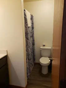 Neue Wohnung in der Innenstadt von Ontario - Image 2