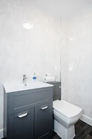 Elthorne Luxury Apartments - Uxbridge - Image 4
