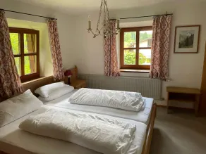Cozy vacation apartment with a unique view of the mountains - Image 3