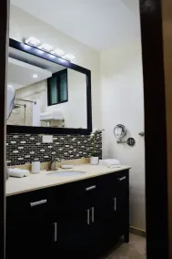 Garden Suite near the Beach and restaurants! - Image 4