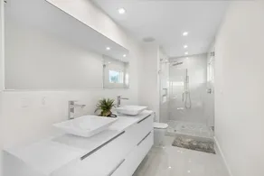 Newly Remodeled Waterfront Luxury Home - Image 2
