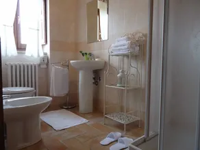 Country side Villa, stunning view, family-friendly in your total privacy. - Image 2