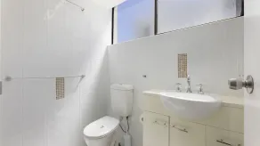 Jamarkos Einheit 4 Kings Beach QLD - Image 2