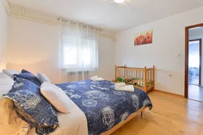 Holiday house Vesna with pool - Image 5