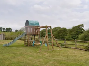 2 bedroom accommodation in Poundstock, Bude - Image 2