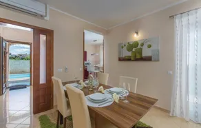 Stunning Home In Kastelir - Image 3