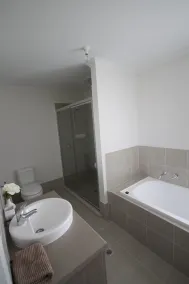 Modern property with a difference, at a great price - Image 5