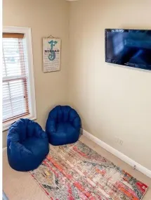 Pet Friendly Tranquil Cottage with Fire-Pit & Hot Tub Minutes to BEACHES - Image 2