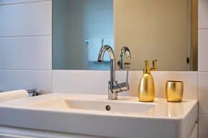 Apartment \"Avia Living\" with Mountain View, Balconies & Wi-Fi - Image 3