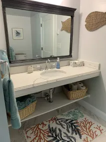 Chicky's Place - Spacious Two Bedroom Condo- 15 min walk to Footbridge Beach - Image 3