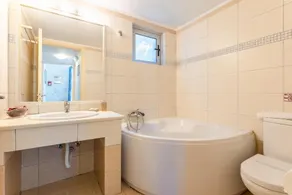 Nafsika Beach House - Image 2