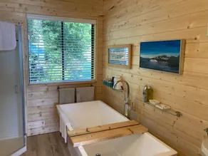 Ocean Front wilderness Cabin, brand new - Spa bathroom, fully equipped Kitchen - Image 3