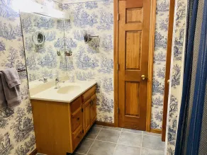 Cozy townhouse minutes from North Conway. - Image 5