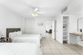 Bay Harbor Sunset Apt 3B - Image 5