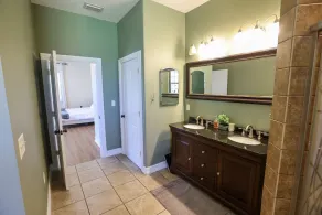 3 Acre Modern Country Farm Stay | 30 Min to Disney - Image 3
