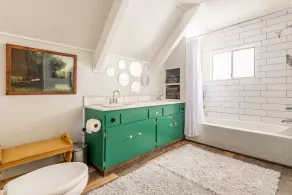 Hodge Podge Lodge · Quaint Cabin in Serene Lakes - Close to Skiing! - Image 5