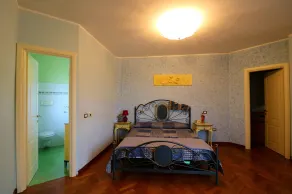 Villa with large garden 10 minutes from the beach - Image 4