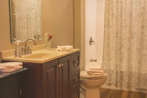 Charming and meticulously cleaned cabin with panoramic view of the Green Mtns - Image 2