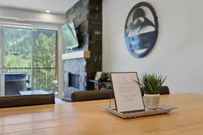 Modern and Stylish Condo with Mountain Views - Image 2