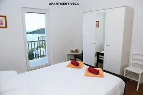 Spacious apartment in peaceful bay on Korcula island - Image 3