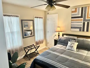 A Cozy, Homely, Fun Retreat minutes from downtown - Image 5