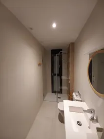 Apartamento Tipo Loft en el Centro de la Población - Image 2