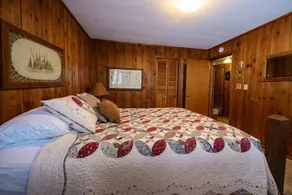 Stack's Back Bay Retreat - Image 4