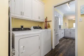 Crew Rest - Gulf Beachside, 4+ Bedrooms, 3.5 Baths, Pet Friendly, Sleeps 12 - Image 2