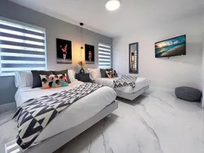 Miami house, Heated pool, Artificial beach, Mini golf, luxury and comfort - Image 5