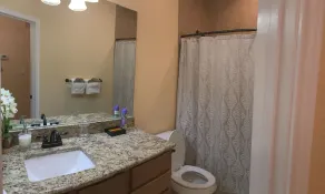 PLUS DE 40% DE REDUCTION SUR LA VIE LUXUEUSE AU LAC CONROE EN AVRIL SOUND - Image 5