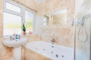 Apartamento vacacional con jacuzzi - Image 2