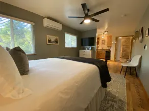 ▼・ᴥ・▼ Cute Pet friendly Barn near Yosemite with a Spa - Image 5