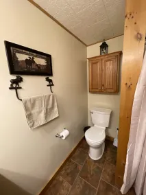 Cozy, Modern, Apartment - Image 4