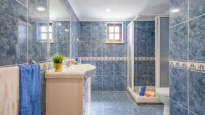 Villa with BBQ and heatable pool in Albufeira - Image 2