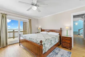 Soundfront Dog Friendly w/ Hot Tub, Private Boat Slip, Easy Windsports Access - Image 5